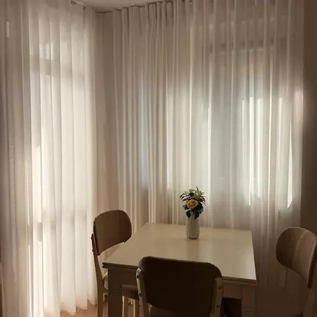 Apartment Elegant In *